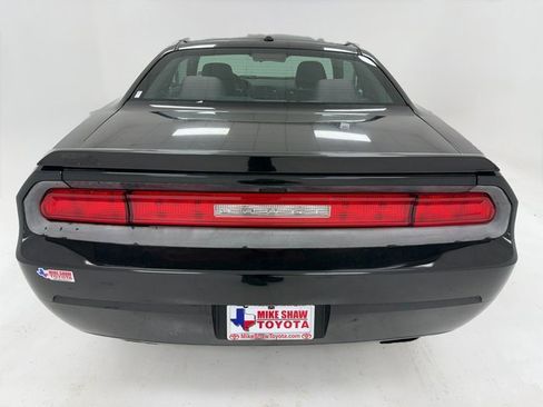 Used 2013 Dodge Challenger R/T image 39