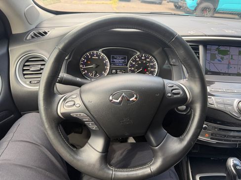 Used 2019 INFINITI QX60 Luxe w/ Essential Package AWD/4WD image 9