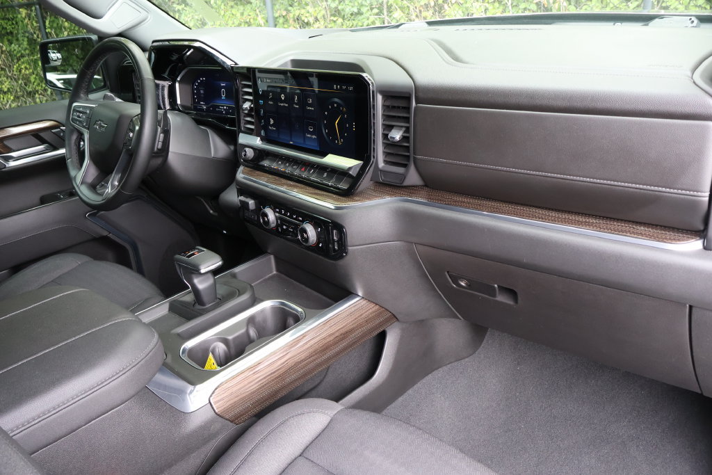 Used 2023 Chevrolet Silverado 1500 RST w/ Z71 Off-Road Package AWD/4WD image 41