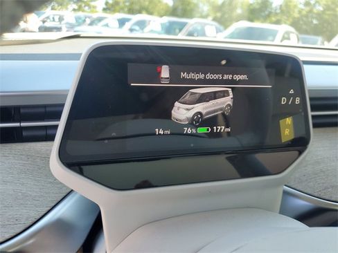 New 2025 Volkswagen ID. Buzz Pro S Plus image 21