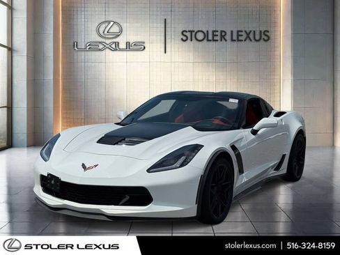 Used 2019 Chevrolet Corvette Z06 RWD image 3
