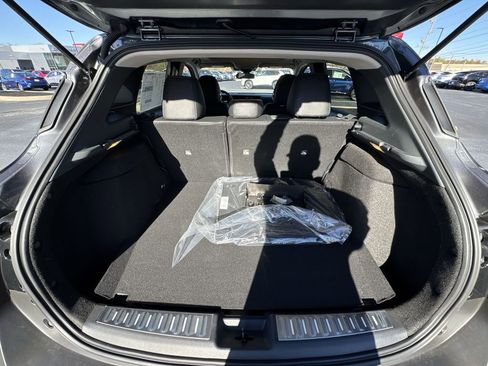 New 2026 Nissan Kicks SR w/ SR Premium Package AWD/4WD image 24