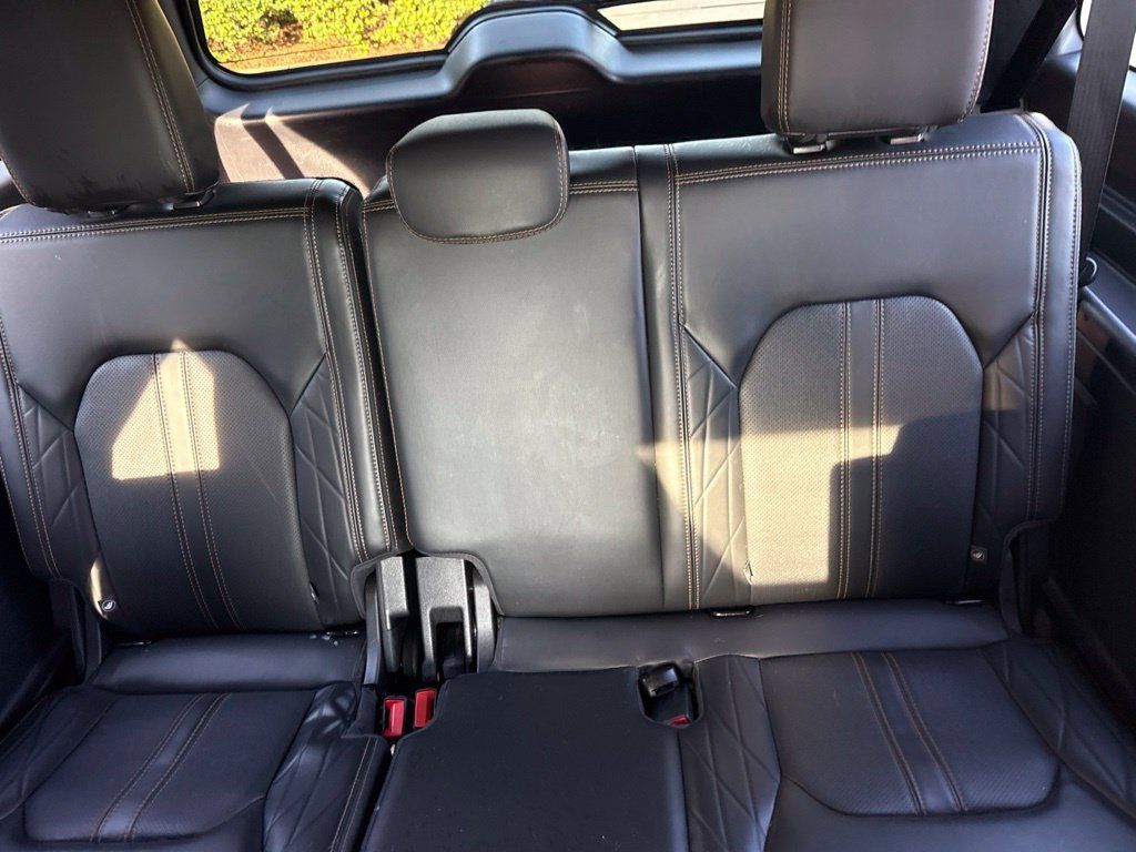 Used 2022 Ford Expedition Max Platinum AWD/4WD image 14