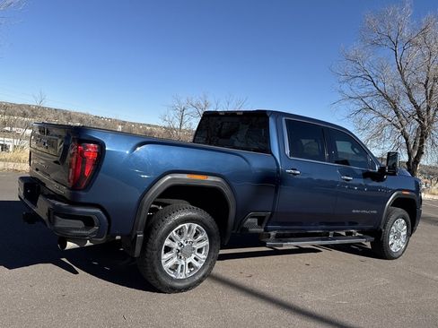 Used 2023 GMC Sierra 2500 Denali image 6