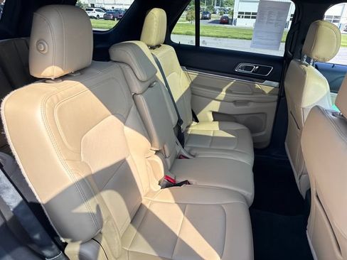 Used 2016 Ford Explorer Limited w/ Equipment Group 301A AWD/4WD image 14