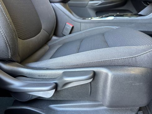 Used 2023 Chevrolet Bolt EUV LT w/ Comfort Package image 21