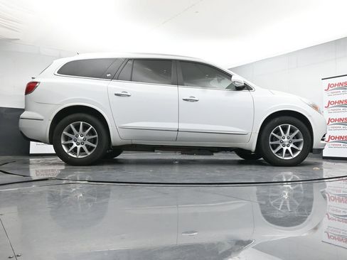 Used 2017 Buick Enclave Leather FWD image 41