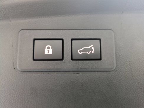 Certified 2025 Subaru Outback Premium w/ Popular Package #1A AWD/4WD image 13