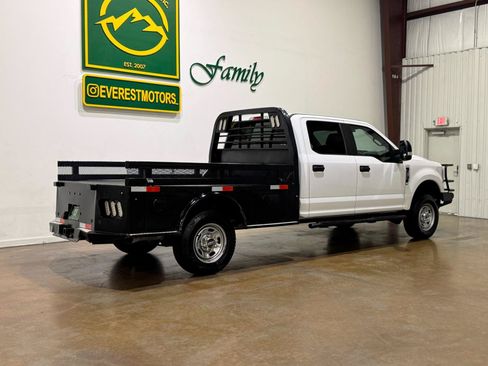 Used 2019 Ford F250 XL w/ Power Equipment Group AWD/4WD image 8