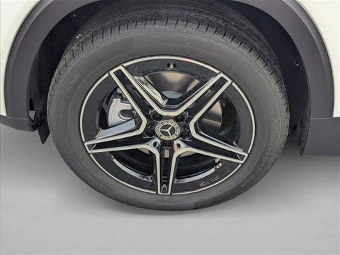 Used 2026 Mercedes-Benz GLB 250 image 9