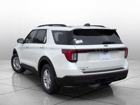 New 2026 Ford Explorer Active image 13
