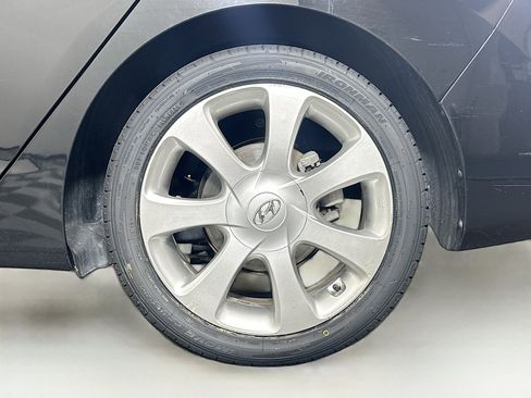 Used 2012 Hyundai Elantra Limited w/ Technology Pkg 5 image 11