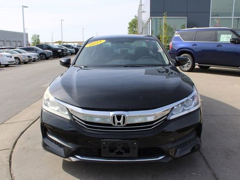 Used 2017 Honda Accord LX image 2
