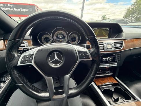 Used 2014 Mercedes-Benz E 350 4MATIC Sedan image 27