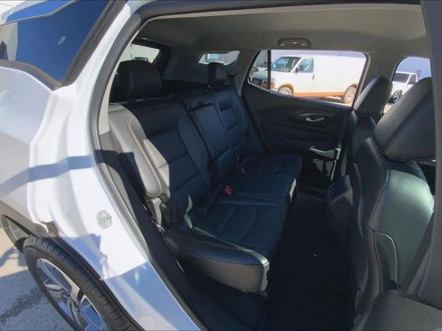 Used 2020 GMC Terrain SLT image 20