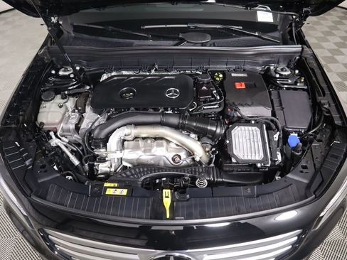 Certified 2025 Mercedes-Benz GLB 250 image 29