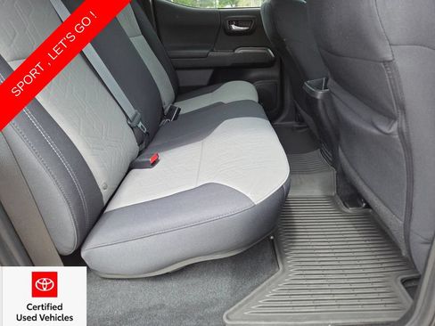 Used 2020 Toyota Tacoma TRD Sport w/ Technology Package AWD/4WD image 17