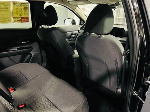 Used 2025 Nissan Kicks SV FWD image 28