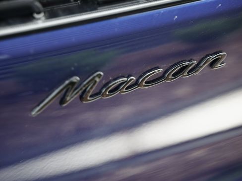 New 2026 Porsche Macan image 16