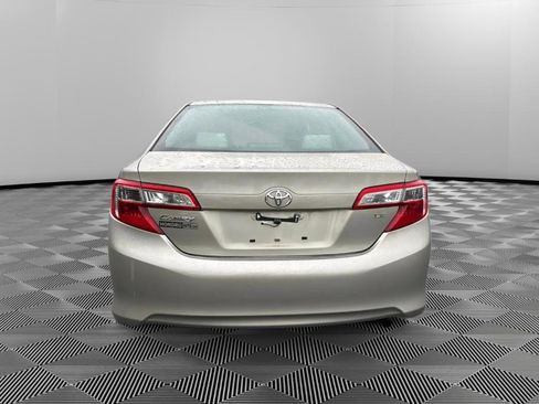 Used 2013 Toyota Camry LE FWD image 7