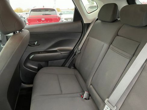 Used 2025 Hyundai Kona SEL image 38