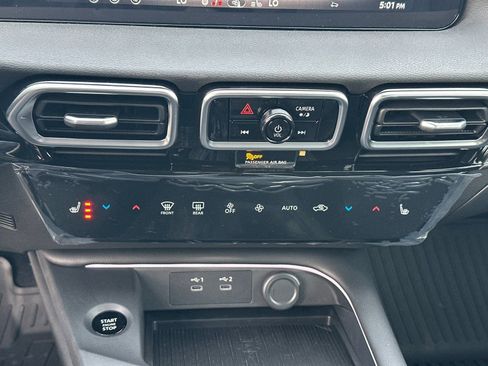 New 2026 Nissan Sentra SR w/ SR Premium Package FWD image 29