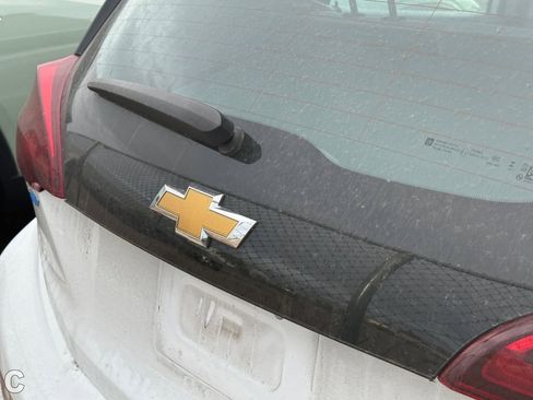 Used 2021 Chevrolet Bolt LT image 10