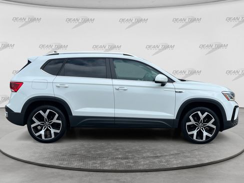 Used 2022 Volkswagen Taos SEL AWD/4WD image 8