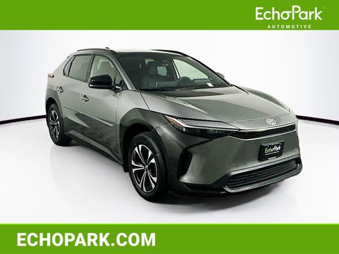 Used 2023 Toyota bZ4X XLE w/ Weather Package image 1