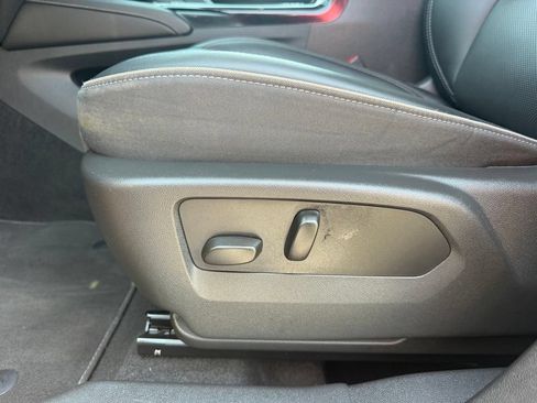 Used 2023 Buick Envision Essence FWD image 22