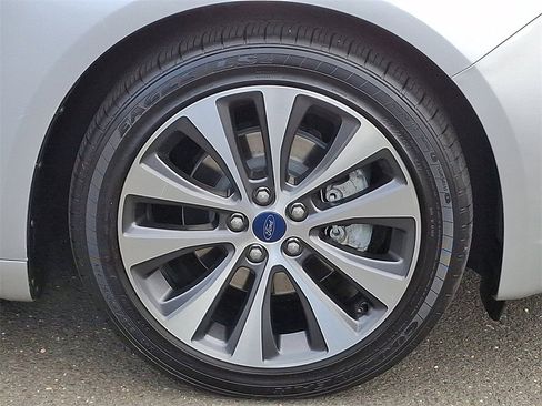 Certified 2019 Ford Fusion SE image 8