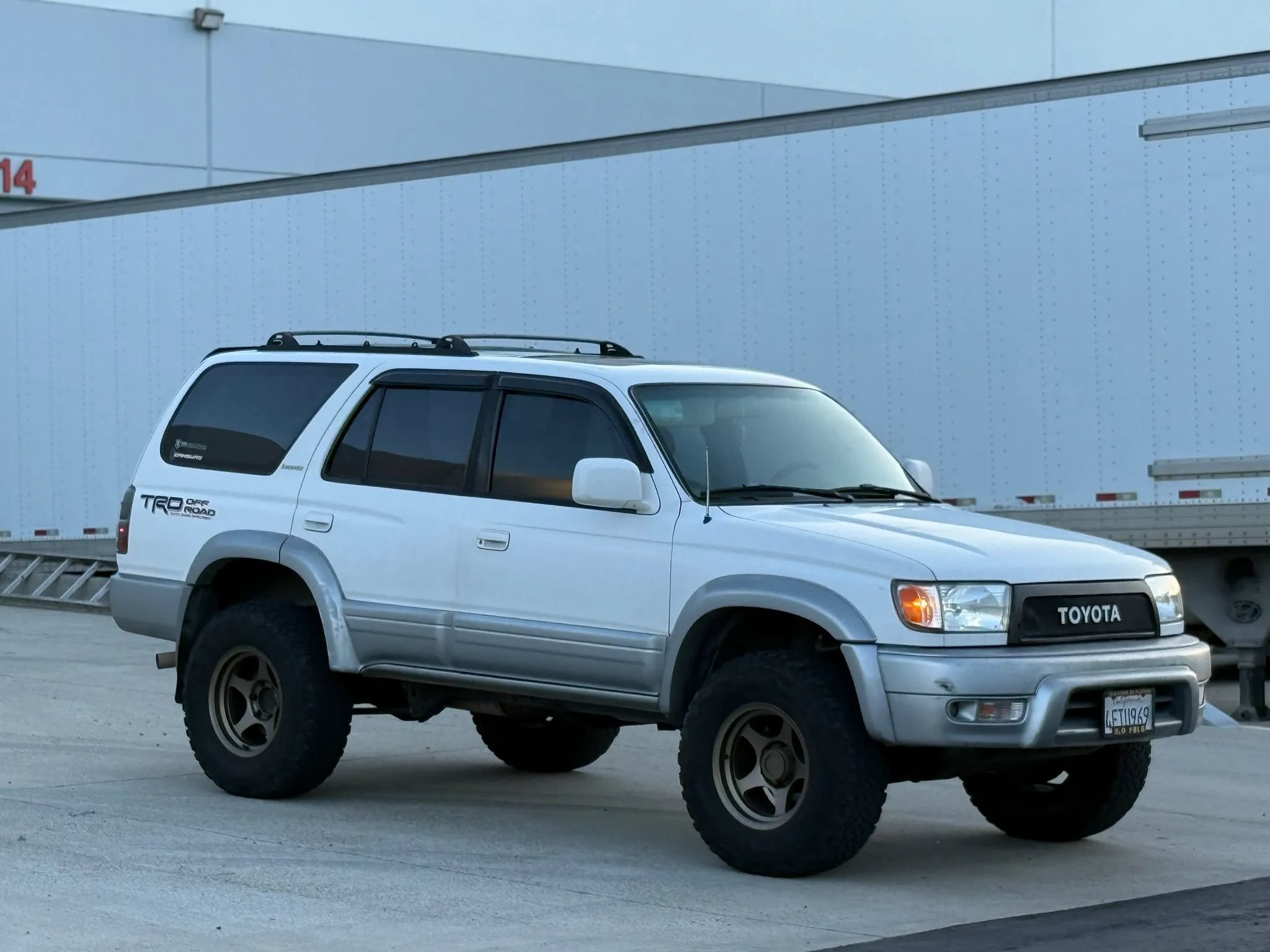 Used 1999 Toyota 4Runner Limited w/ Upgrade Value Pkg 5 AWD/4WD image 8