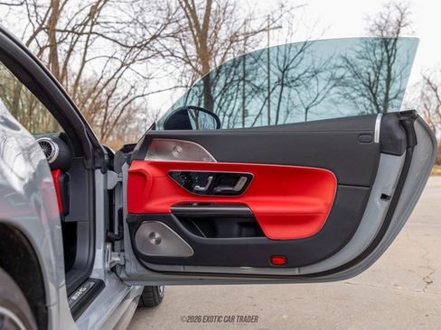 Used 2025 Mercedes-Benz AMG GT 63 image 23