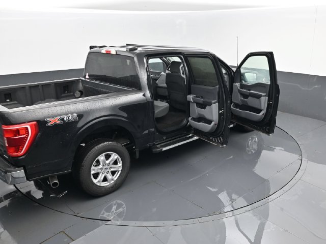 Used 2022 Ford F150 XLT w/ XTR Package AWD/4WD image 23