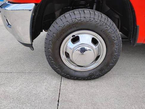 Used 2017 RAM 3500 Tradesman w/ Chrome Appearance Group image 15