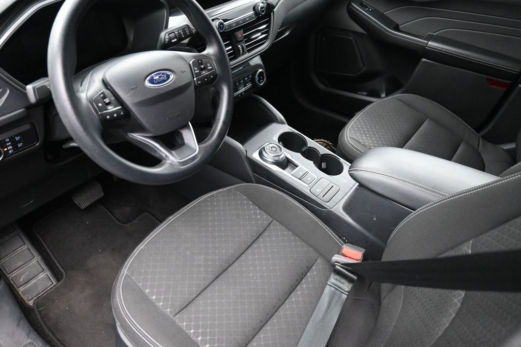 Used 2025 Ford Escape Active AWD/4WD image 19