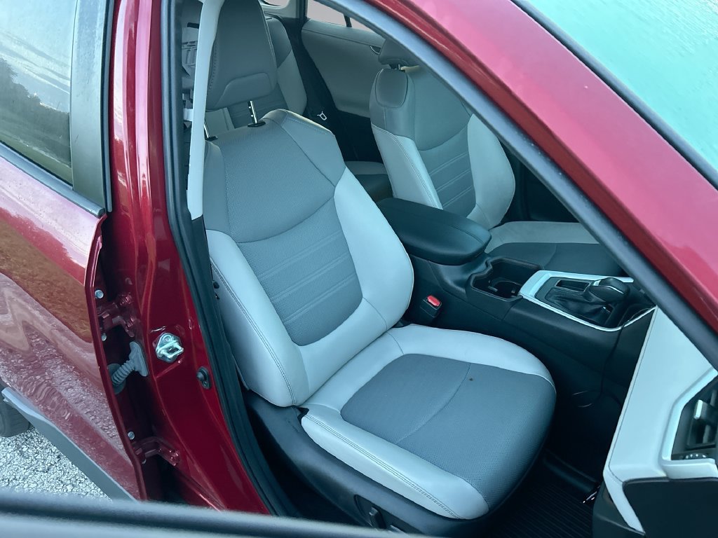 Used 2024 Toyota RAV4 Limited w/ Advanced Technology Package FWD image 34
