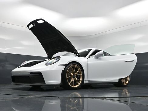 Certified 2022 Porsche 911 GT3 RWD image 34