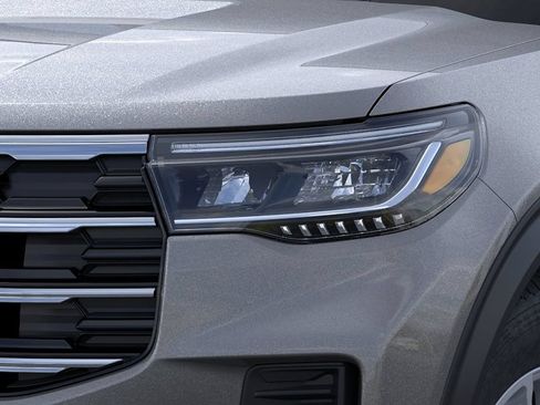 New 2026 Ford Explorer Active AWD/4WD image 18