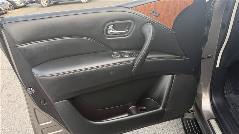 Used 2019 INFINITI QX80 Luxe w/ Proassist Package AWD/4WD image 29