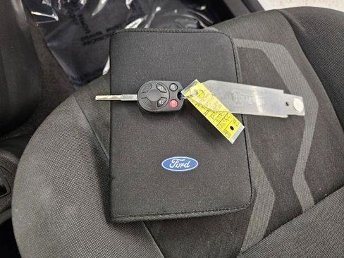 Used 2017 Ford Transit Connect XLT image 22