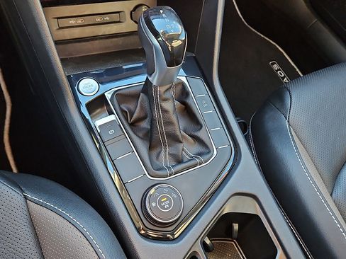 Certified 2023 Volkswagen Taos SEL image 14