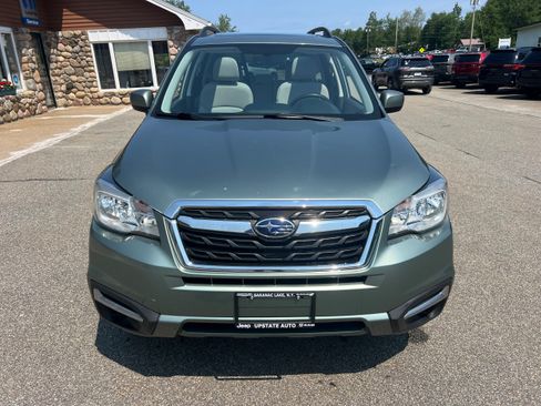 Used 2018 Subaru Forester 2.5i Premium w/ All-Weather Package AWD/4WD image 2