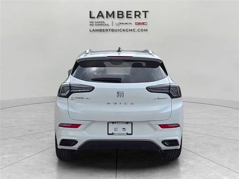 Used 2024 Buick Encore GX Avenir w/ Avenir Convenience Package AWD/4WD image 4
