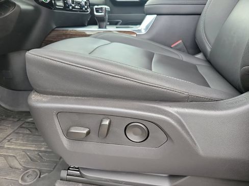 Used 2025 GMC Sierra 1500 Elevation w/ Elevation Premium Package AWD/4WD image 12