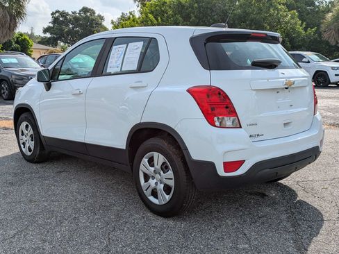 Used 2018 Chevrolet Trax LS FWD image 8