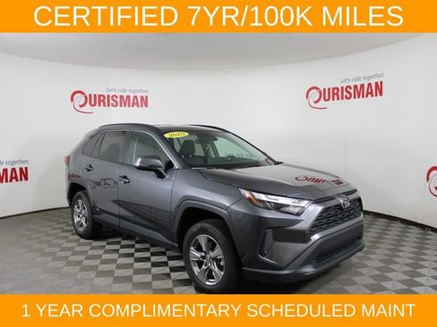 Used 2025 Toyota RAV4 XLE AWD/4WD image 9