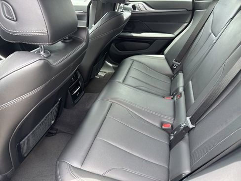 Used 2022 BMW i4 eDrive40 RWD image 10