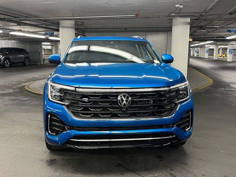 Used 2025 Volkswagen Atlas Cross Sport SEL Premium R-Line AWD/4WD image 33