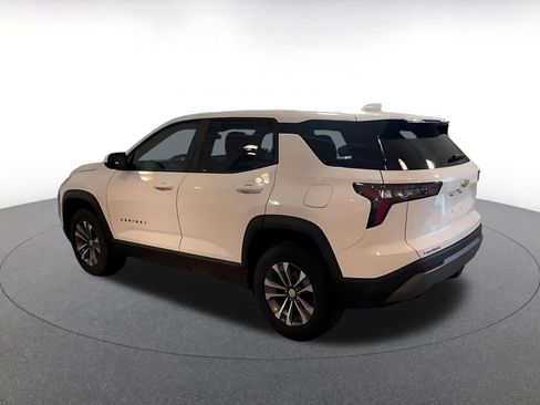 Used 2025 Chevrolet Equinox LT image 10